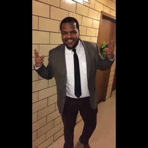 Meet your Posher, Victor